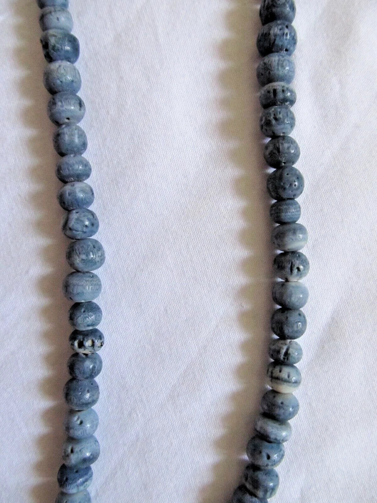 Blue Sponge Coral Round Bead Handmade Necklace 16.5 Inch 65 Beads 5mm